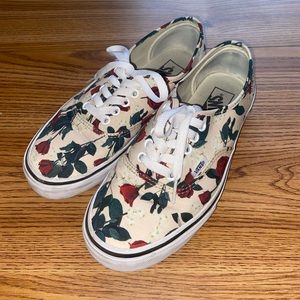 Rose canvas Vans